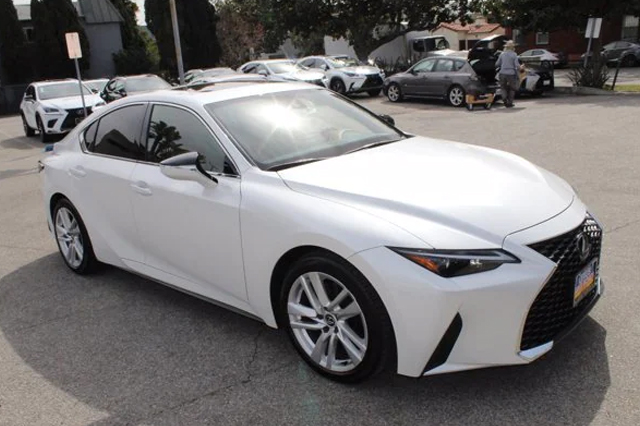 2023 LEXUS IS 300 Sedan