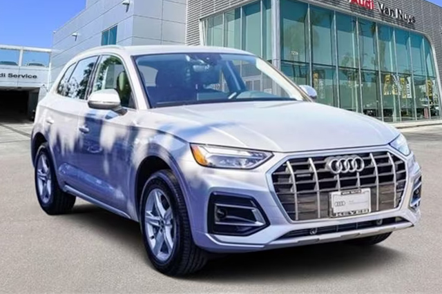 2023 Audi Q5 Premium 40 Tfsi Quattro SUV