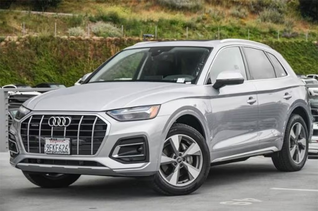 2023 Audi Q5 40 Premium Plus SUV