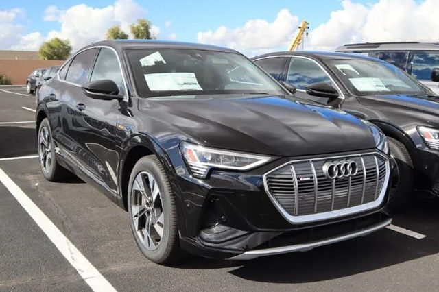 2023 Audi e-tron Sportback S line Premium SUV