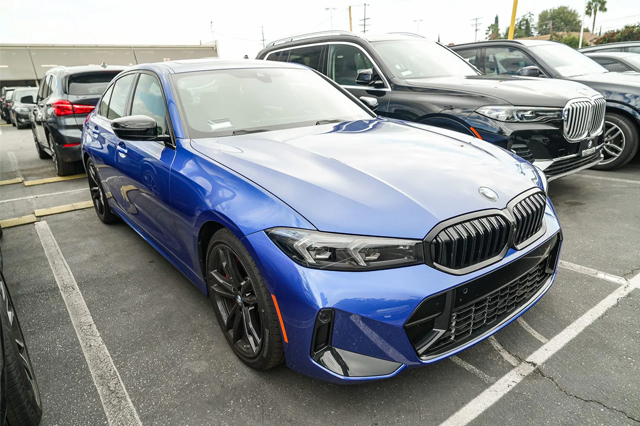 2023 BMW 330i Sedan