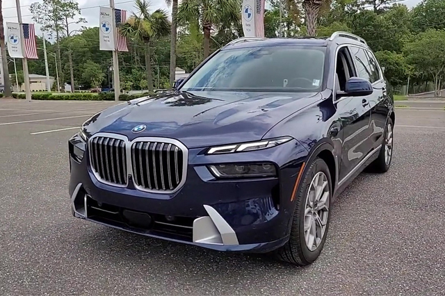 2023 BMW X7 xDrive40i