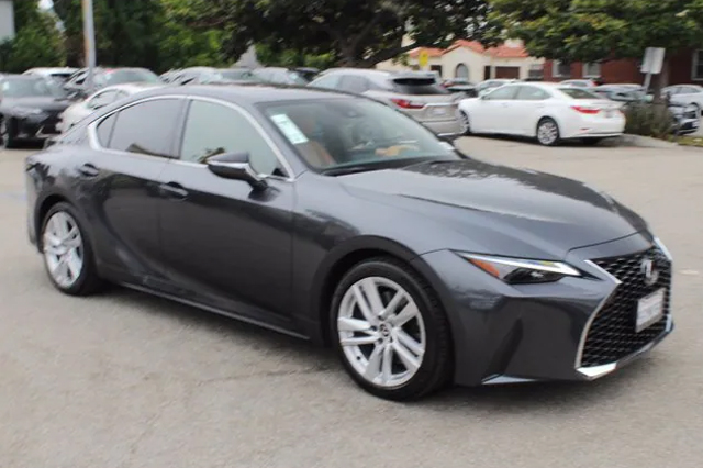 2023 LEXUS IS 300 Sedan