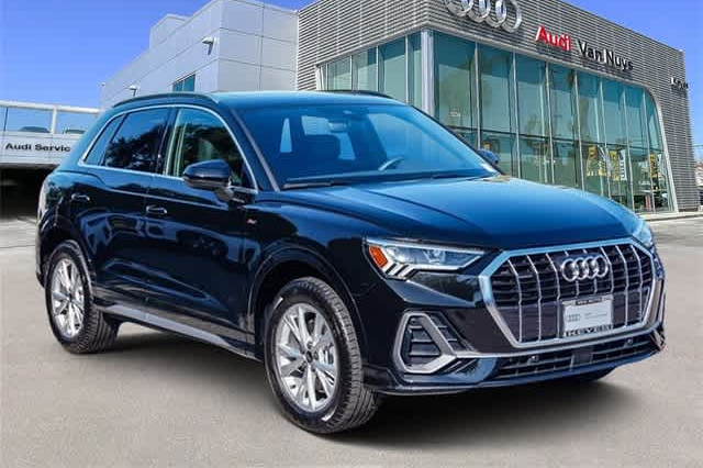 2023 Audi Q3 S Line Premium