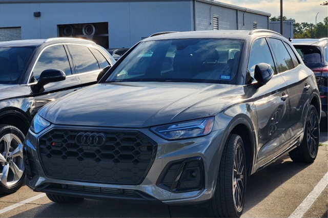 2023 Audi SQ5 Premium Plus Quattro Black Optic