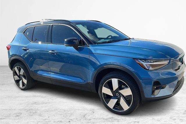 2023 Volvo XC40 Recharge Pure Electric Ultimate SUV