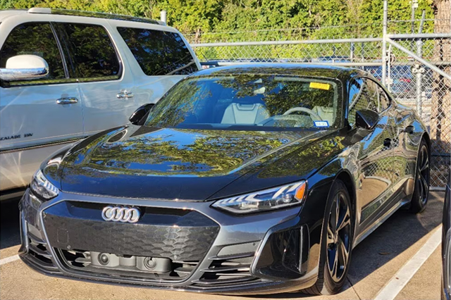 2023 Audi e-tron GT Premium Plus Quattro