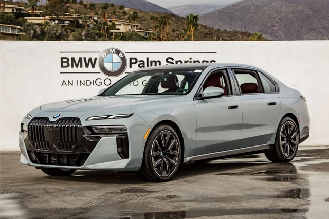 2023 BMW 740i