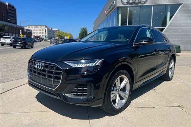 2023 Audi Q8 55 Premium Quattro