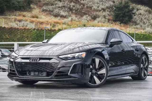 2023 Audi e-tron GT Prestige