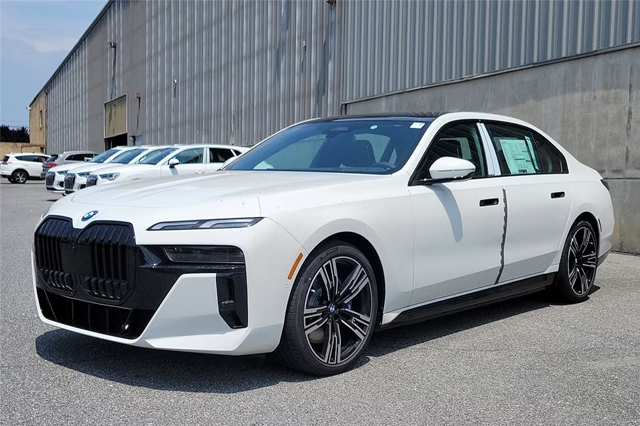 2023 BMW i7 xDrive60 Sedan