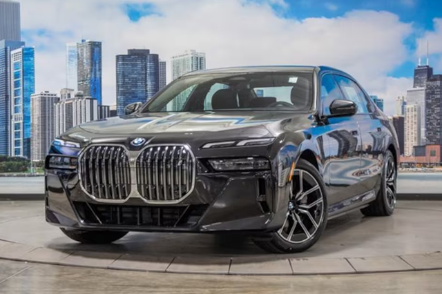 2023 BMW i7 xDrive60 Sedan
