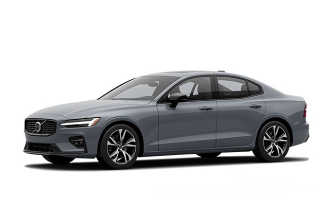 2024 Volvo S60 B5 Plus Dark Sedan