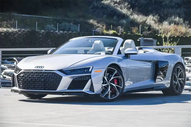 2023 Audi R8 5.2 V10 performance