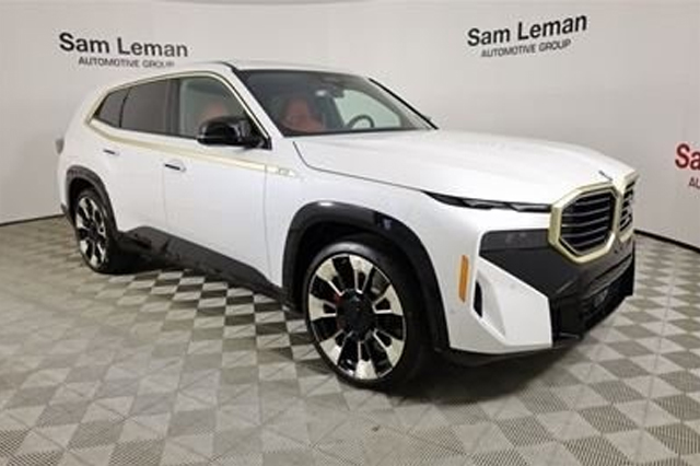 2023 BMW XM With Navigation & AWD