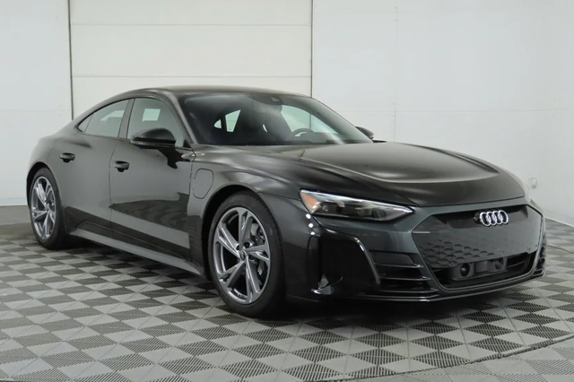 2023 Audi e-tron GT Premium Plus