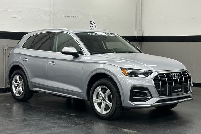 2023 Audi Q5 40 Premium