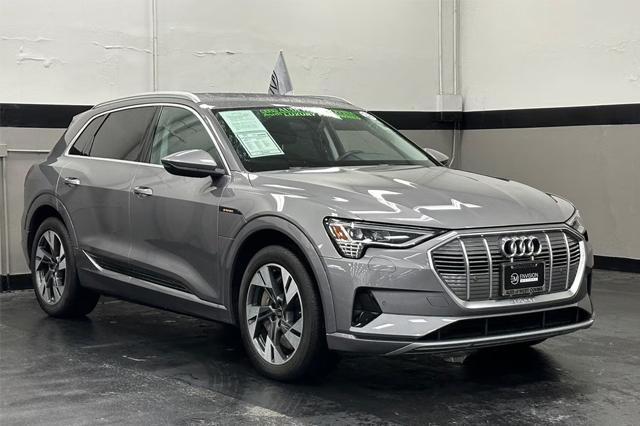2023 Audi e-tron Premium