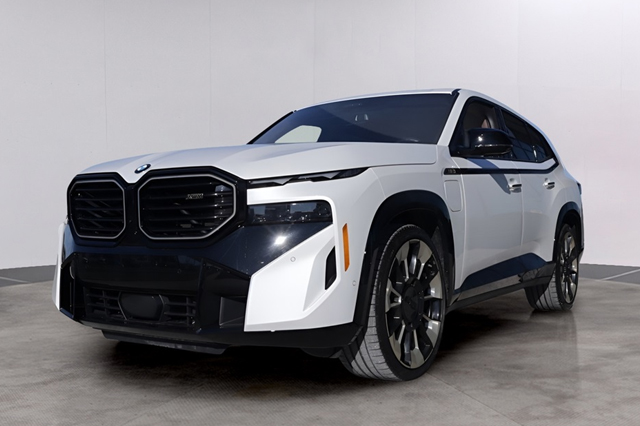 2023 BMW XM Base