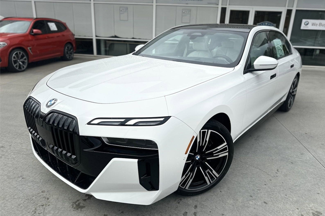 2024 BMW 740i