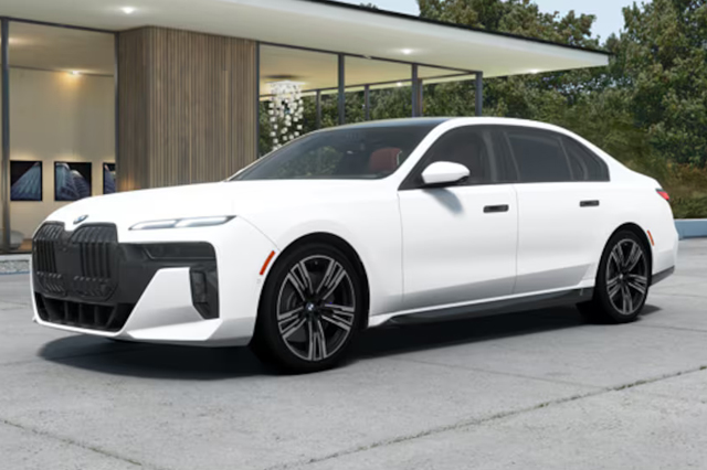 2024 BMW 740i
