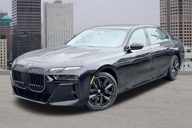2024 BMW 760i xDrive