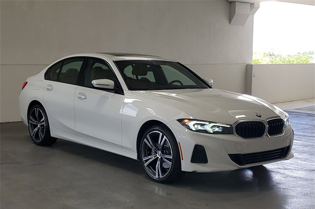 2023 BMW 3 Series 330i xDrive
