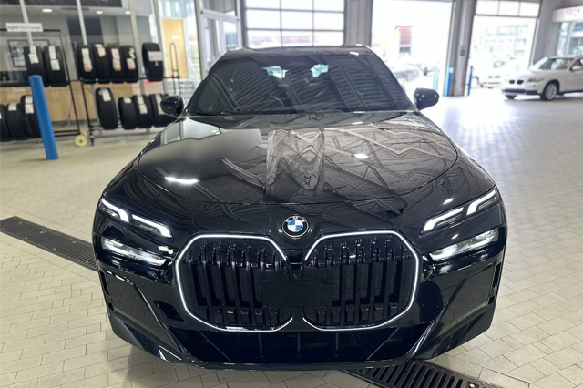 2024 BMW 740i