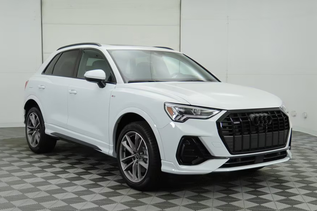 2023 Audi Q3 Premium