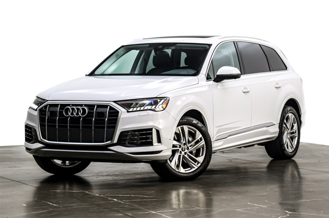 2023 Audi Q7 55 Premium Plus