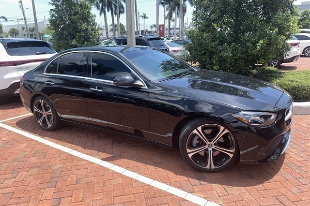 2023 Mercedes-Benz C 300