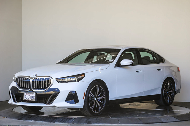 2024 BMW 5 Series 530i With Navigation