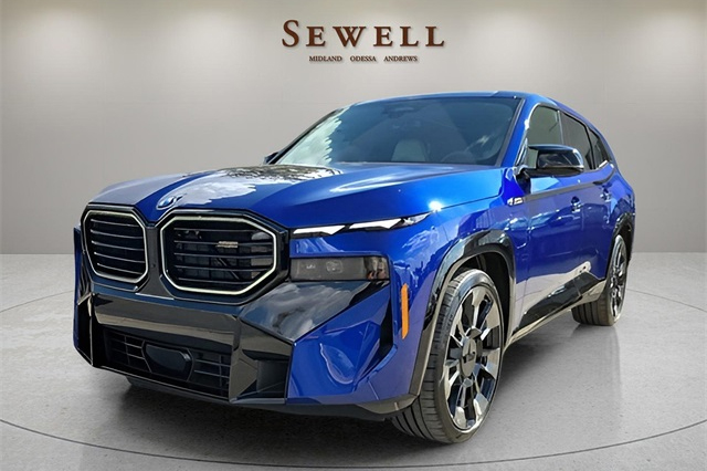 2024 BMW XM Base
