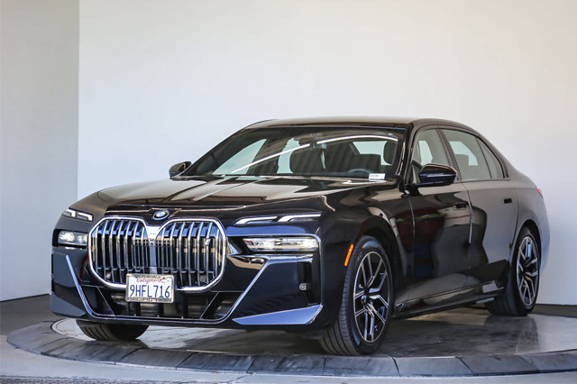 2024 BMW i7 xDrive60 With Navigation