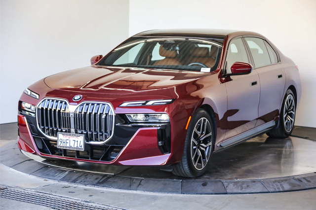 2024 BMW i7 xDrive60 With Navigation