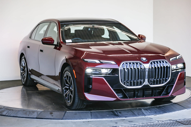 2024 BMW i7 xDrive60 With Navigation