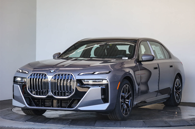 2024 BMW i7 xDrive60 With Navigation