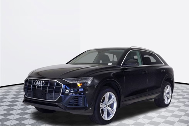 2023 Audi Q8 55 Premium Plus