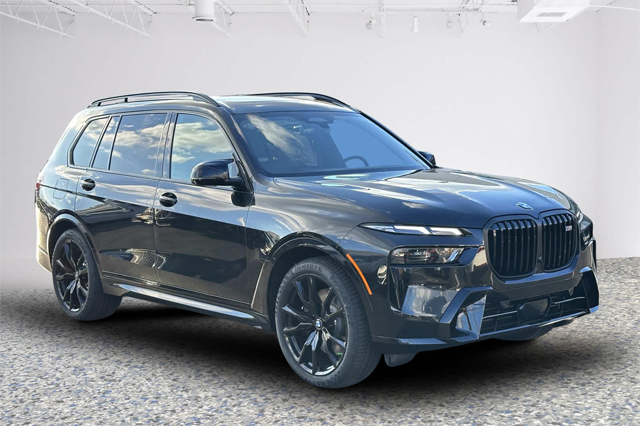 2024 BMW X7 M60i AWD