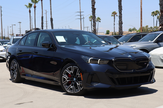 2024 BMW i5 M60