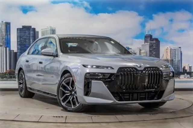 2024 BMW 750e xDrive