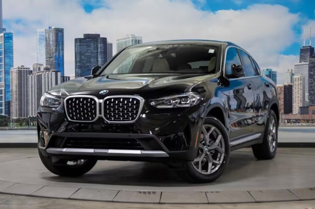 2024 BMW X4 xDrive30i