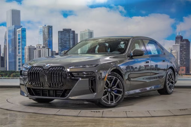 2024 BMW 760i xDrive