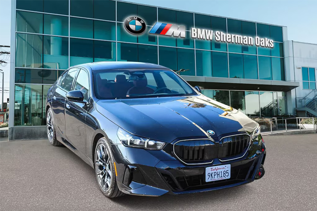2024 BMW 530i Sedan