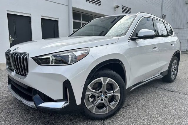 2025 BMW X1 xDrive28i