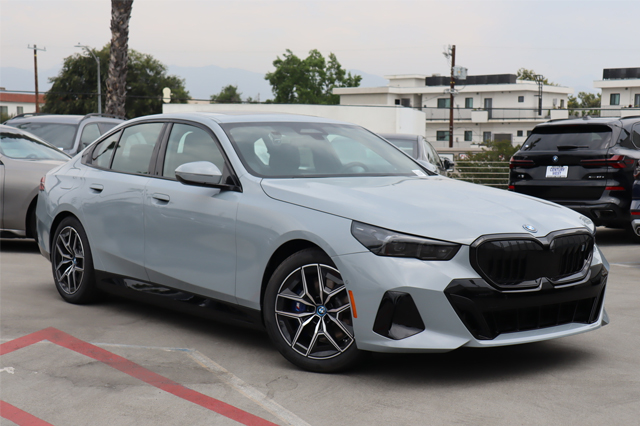 2024 BMW i5 eDrive40