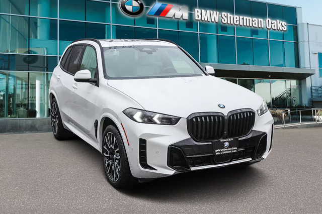 2025 BMW X5 SUV