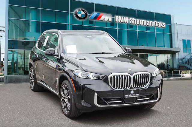 2025 BMW X5 SUV