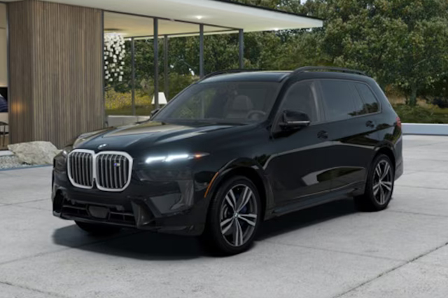 2025 BMW X7 M60i xDrive