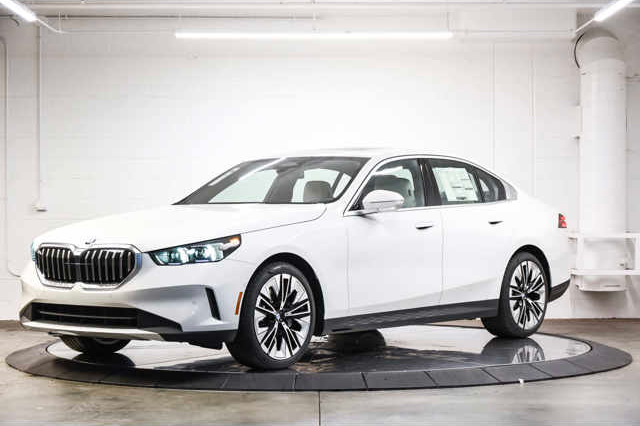 2024 BMW 5 Series 530i